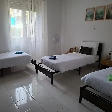 אכסניה Cozyneat Hub