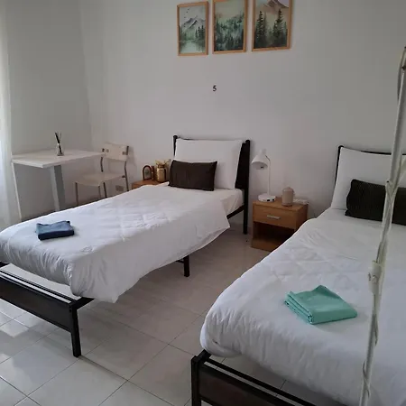 Cozyneat Hub Vandrerhjem *