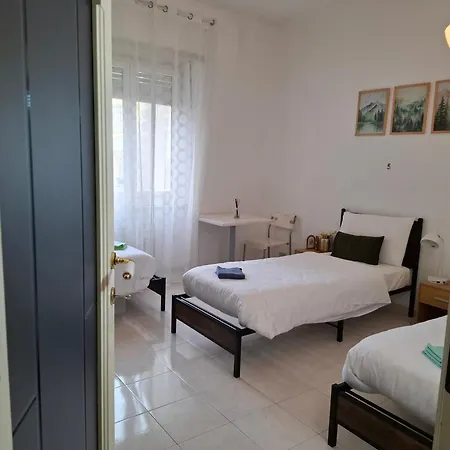 Cozyneat Hub Vandrerhjem *