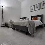Hostal Cozyneat Hub Turín