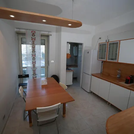אכסניה Cozyneat Hub *